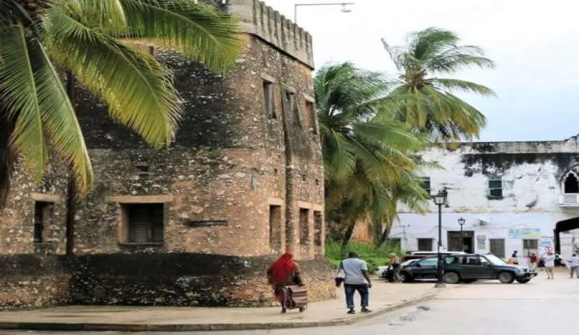 Bagamoyo Tour and House Party - Historical Sites by EpicSafari